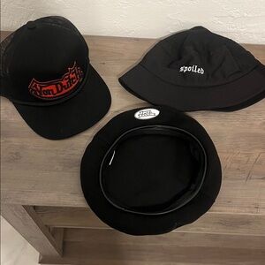 Von Dutch Black and Red Cap with Black Hats